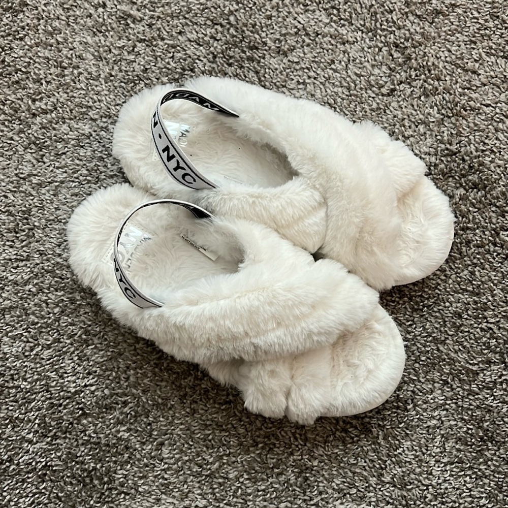 SLIPPERS
